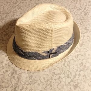Van Heusen men's fedora white hat